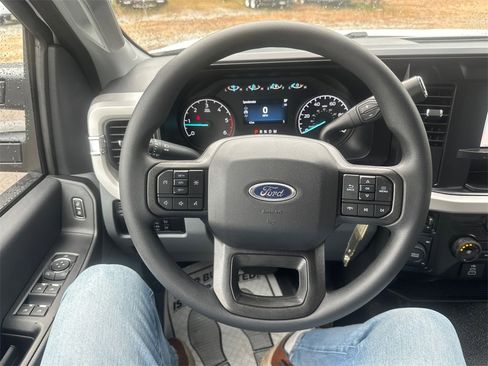 New 2026 Ford F350 XL w/ XL Chrome Package image 20