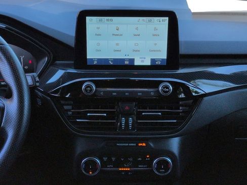 Certified 2025 Ford Escape ST-Line FWD image 17