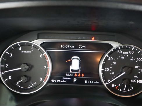 Used 2022 Nissan Rogue SV FWD image 15