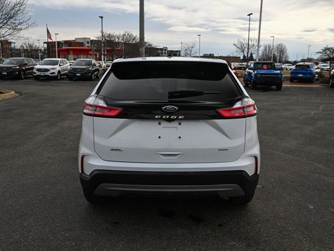 Used 2024 Ford Edge SEL w/ Convenience Package image 6