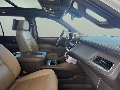 Used 2023 GMC Yukon SLT image 25