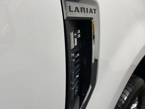 Used 2022 Ford F250 Lariat w/ Lariat Ultimate Package image 30