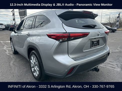 Used 2022 Toyota Highlander Limited image 12