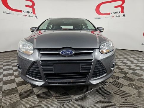 Used 2014 Ford Focus Titanium image 2