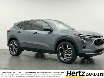 Used 2025 Chevrolet Trax LT