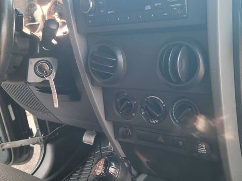 Used 2007 Jeep Wrangler Sahara image 15