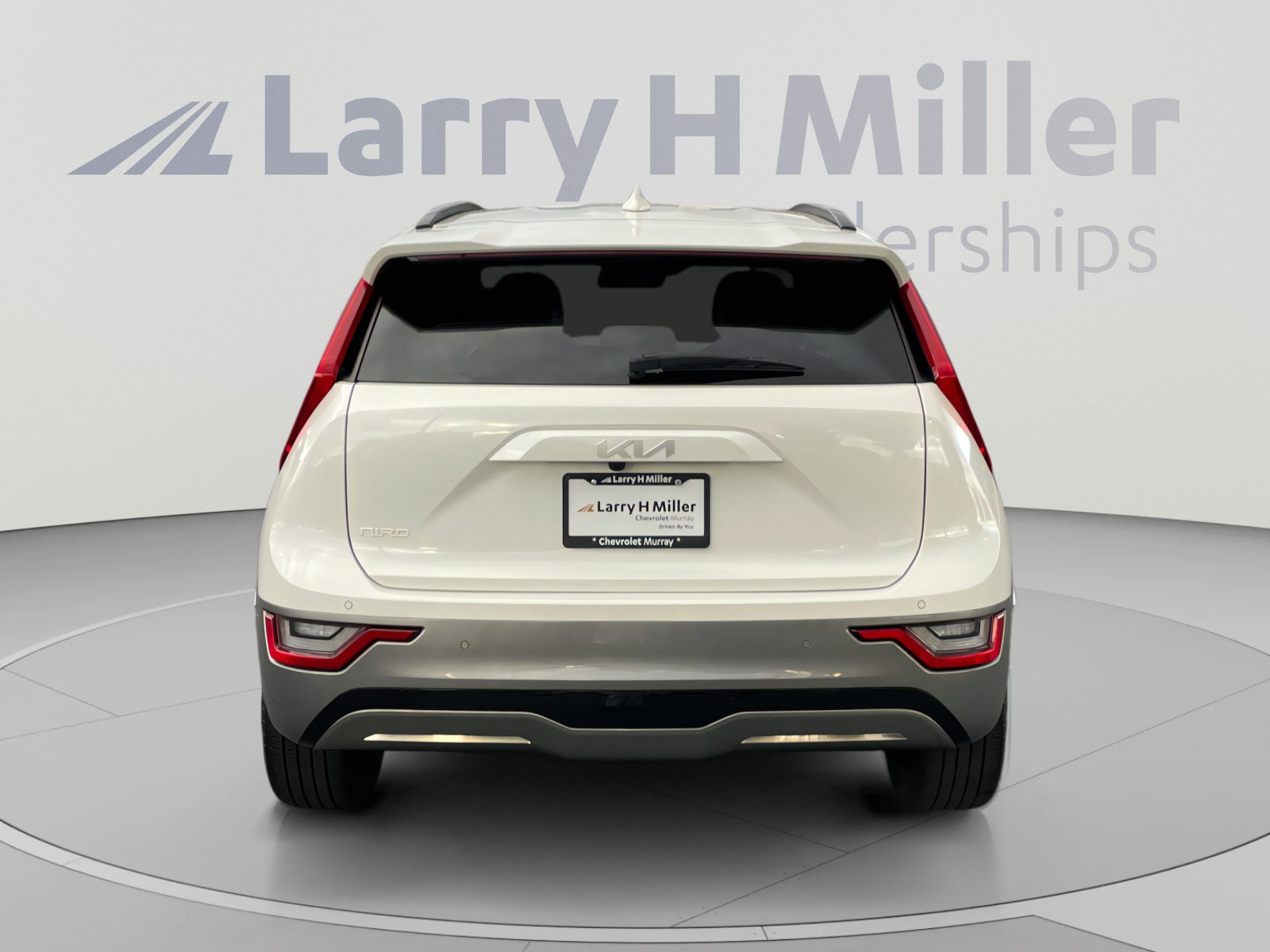 Used 2024 Kia Niro Wave w/ Wave Preserve Package FWD image 4