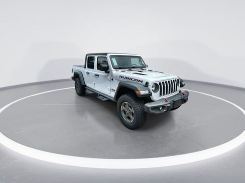 Used 2022 Jeep Gladiator Rubicon w/ Cold Weather Group AWD/4WD image 2