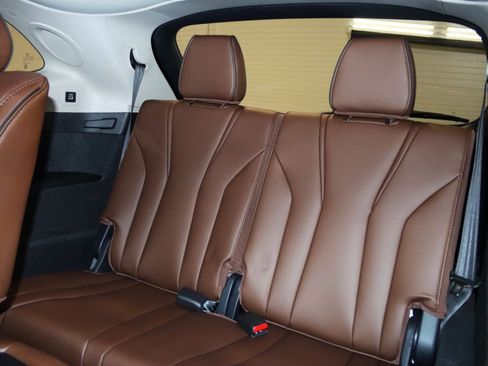 Used 2025 Acura MDX SH-AWD w/ Advance Package image 24