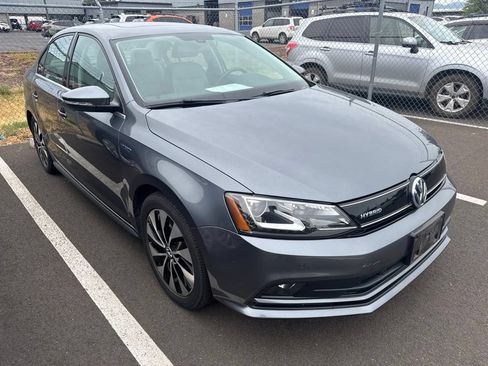 Used 2015 Volkswagen Jetta SEL Premium FWD image 4