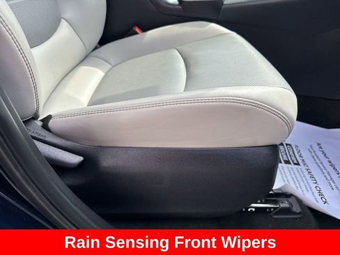 Used 2020 Toyota RAV4 Limited image 29