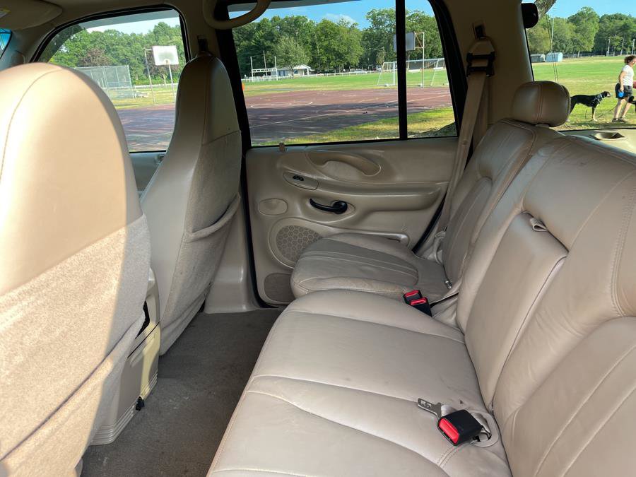 Used 2001 Ford Expedition Eddie Bauer AWD/4WD image 31