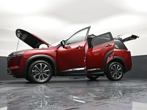 New 2026 Nissan Pathfinder Platinum image 42