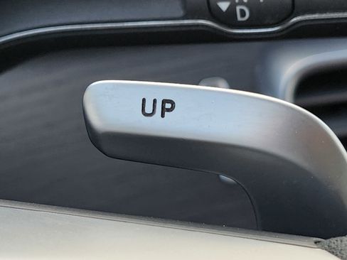 Used 2024 Mercedes-Benz GLE 53 AMG 4MATIC w/ Winter Package image 33