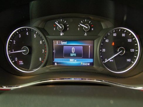 Used 2022 Buick Encore Preferred w/ Safety Package image 21