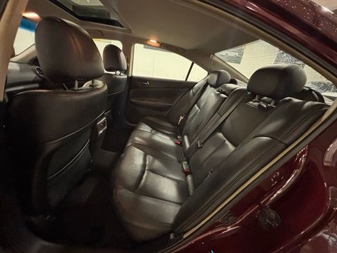 Used 2010 Nissan Maxima 3.5 SV w/ Cold Pkg FWD image 5