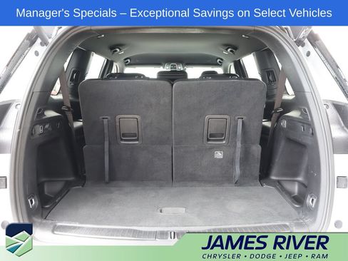 Used 2024 Jeep Grand Cherokee L Laredo AWD/4WD image 15