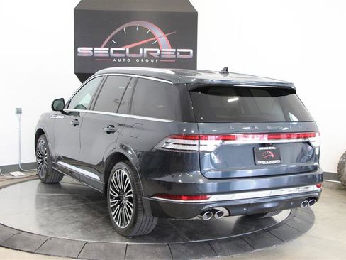 Used 2023 Lincoln Aviator Black Label w/ Class IV Trailer Tow Package image 8