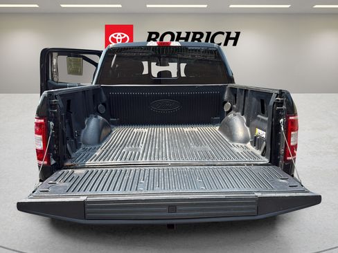 Used 2020 Ford F150 XLT w/ Equipment Group 302A Luxury AWD/4WD image 17