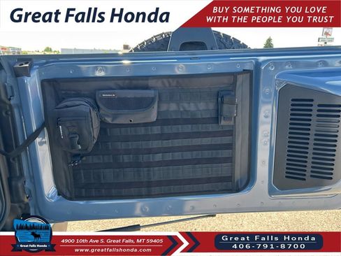 Used 2025 Ford Bronco Outer Banks AWD/4WD image 8