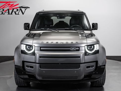 Used 2024 Land Rover Defender 110 X-Dynamic SE AWD/4WD image 8