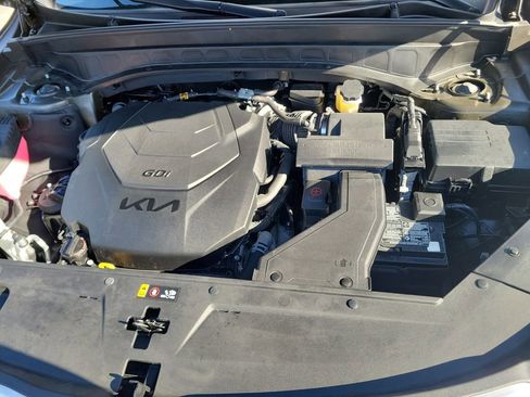 Used 2023 Kia Telluride SX image 9