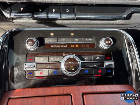 Used 2024 Lincoln Navigator Reserve image 25