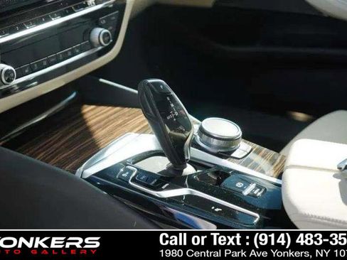 Used 2022 BMW 540i xDrive w/ Premium Package image 51