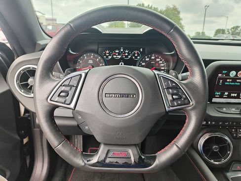 Used 2018 Chevrolet Camaro SS RWD image 16