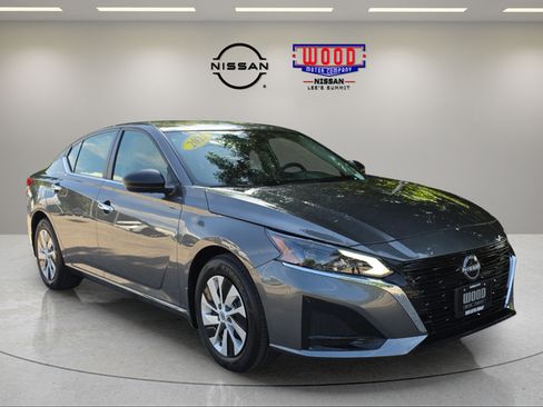 Certified 2025 Nissan Altima 2.5 S FWD image 1