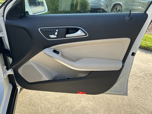 Used 2019 Mercedes-Benz GLA 250 image 45