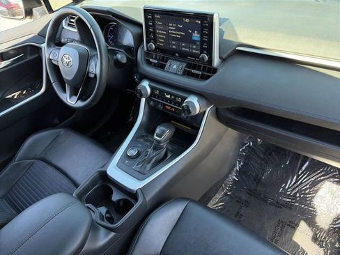Used 2020 Toyota RAV4 XSE image 13