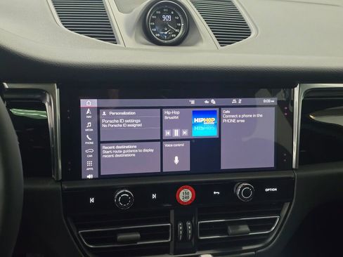 New 2026 Porsche Macan S image 16