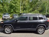 Used 2018 Jeep Cherokee Limited image 5