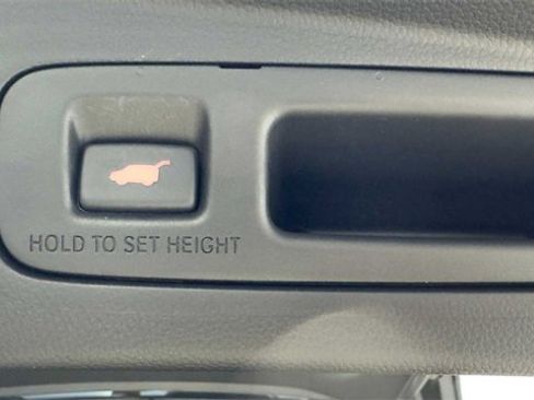 Used 2025 Honda CR-V EX-L image 36