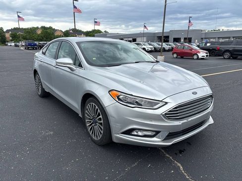 Used 2018 Ford Fusion Titanium AWD/4WD image 3