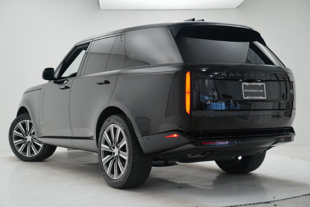 Used 2023 Land Rover Range Rover Autobiography AWD/4WD image 29