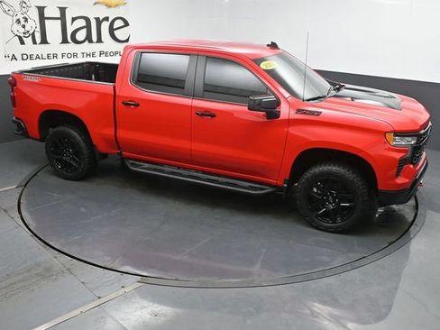 Used 2024 Chevrolet Silverado 1500 LT Trail Boss w/ Convenience Package II AWD/4WD image 37