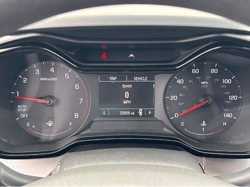 Used 2024 Chevrolet Trax LS w/ Driver Confidence Package FWD image 3