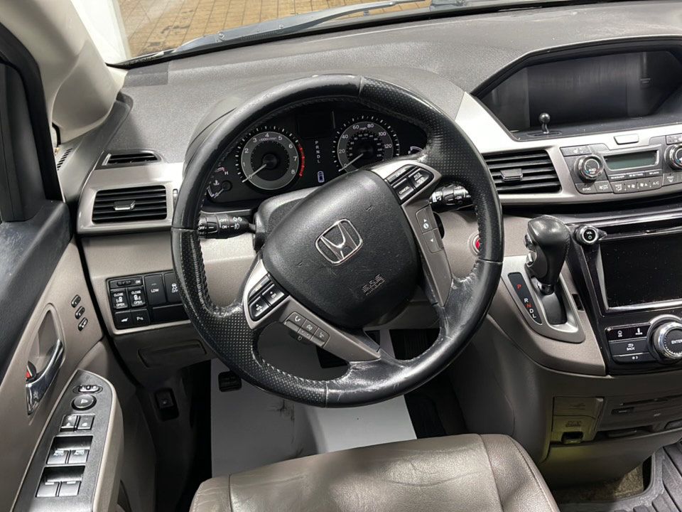 Used 2016 Honda Odyssey Touring image 3