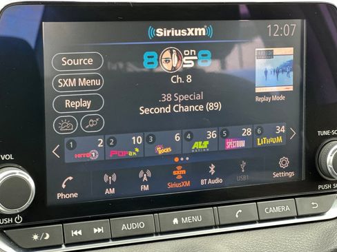 Used 2021 Nissan Sentra SV image 17