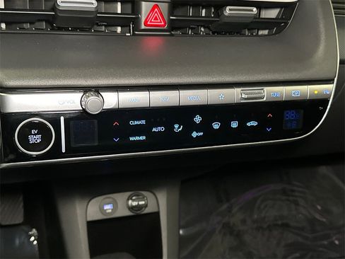 Used 2023 Hyundai Ioniq 5 Limited image 29