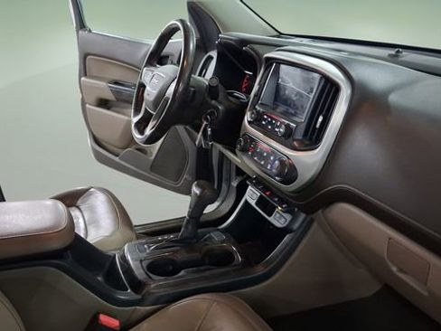 Used 2016 GMC Canyon SLT w/ Driver Alert Package AWD/4WD image 14