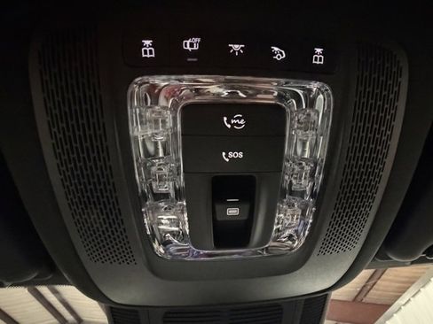 Used 2025 Mercedes-Benz GLE 350 4MATIC image 22