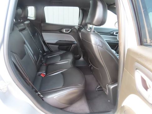 Used 2023 Jeep Compass Latitude AWD/4WD image 27