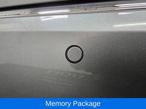 Used 2023 Buick Enclave Avenir w/ Avenir Technology Package image 11