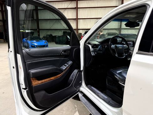 Used 2016 Chevrolet Tahoe LTZ RWD image 12
