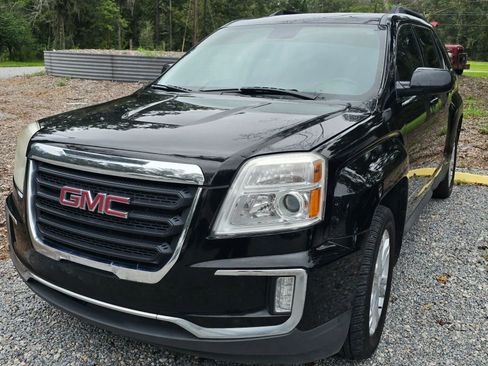 Used 2017 GMC Terrain SLE w/ Convenience Package image 1