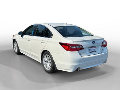 Used 2016 Subaru Legacy 2.5i Premium AWD/4WD image 3
