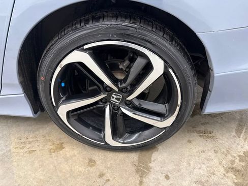 Used 2022 Honda Accord Sport image 10